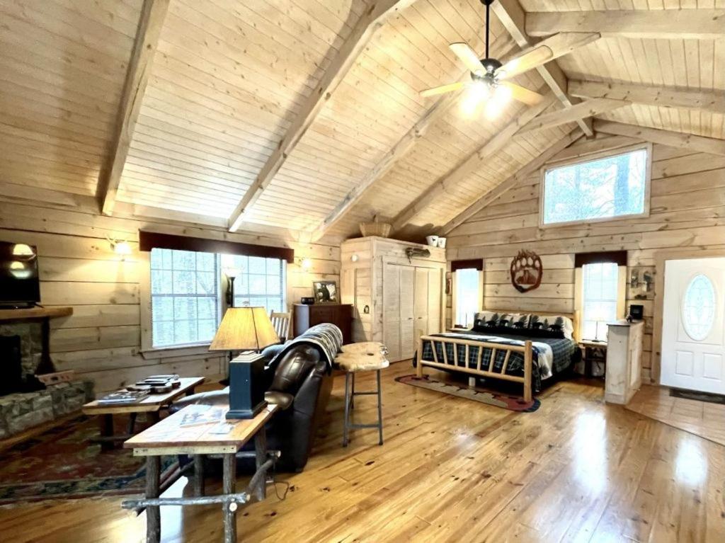 Crazy Bear - Motorcycle Friendly Home With Hot Tub And Grill Tellico Plains Extérieur photo